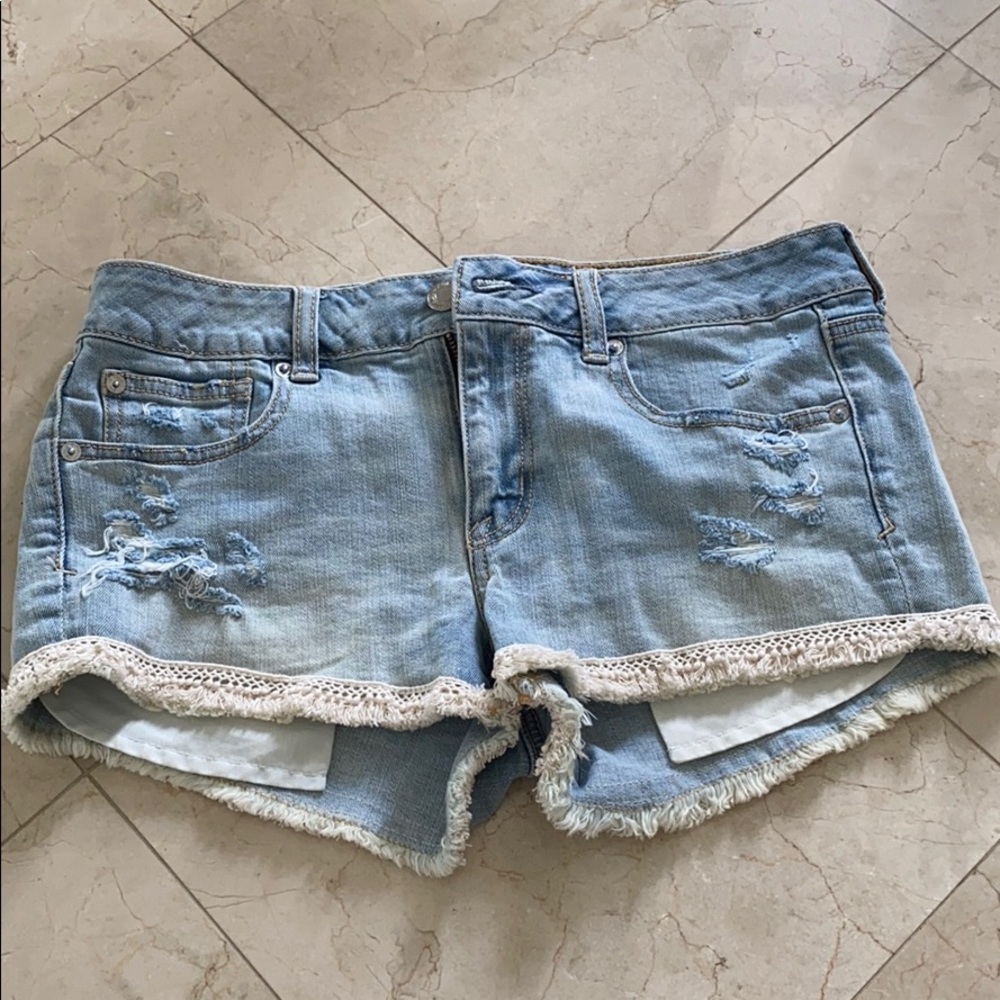 LIKE NEW AMERICAN EAGLE SHORTS